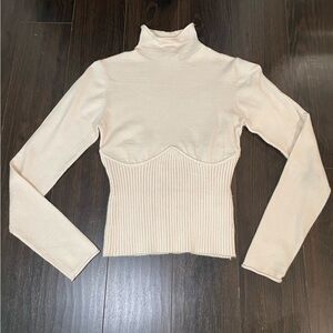 Zara Small Longsleeve tutleneck Cream